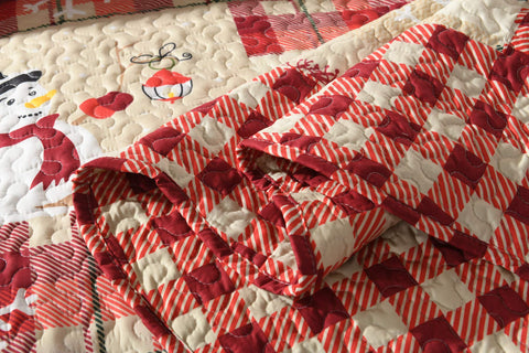 MarCielo 3 Piece Christmas Quilt Set